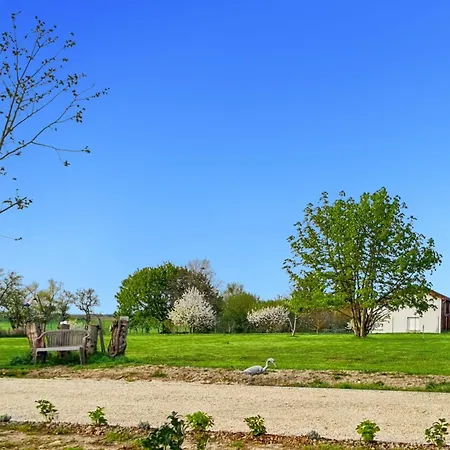 公寓 Les Piafs Du Der 1 Joncreuil