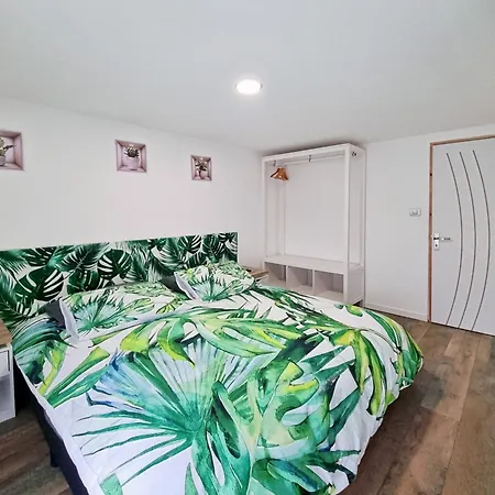 Les Piafs Du Der 1 Apartamento *