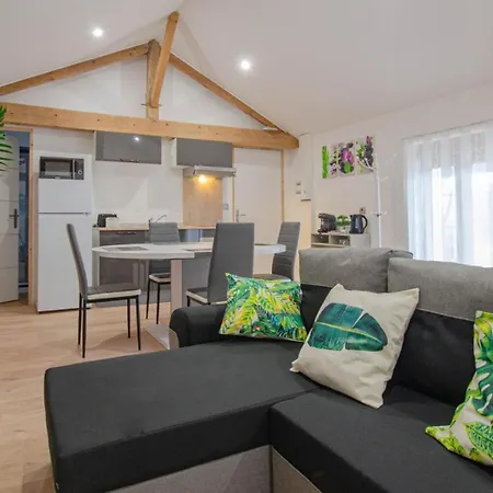 Les Piafs Du Der 1 Apartamento *