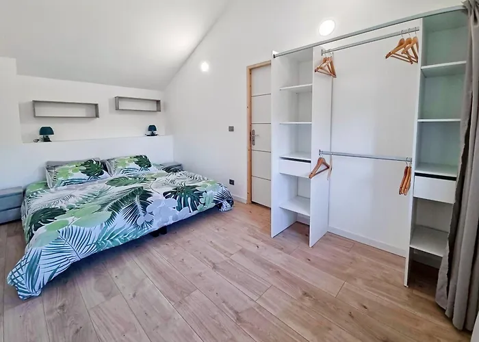 Les Piafs Du Der 1 شقة *